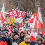 Ottawa-Friendly Protest-Crowd-Canadian-Flags